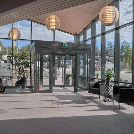 Slobrua Riggen * Skarnes Stasjonsby